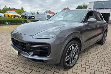Porsche Cayenne din 2023 - oferta POR120676
