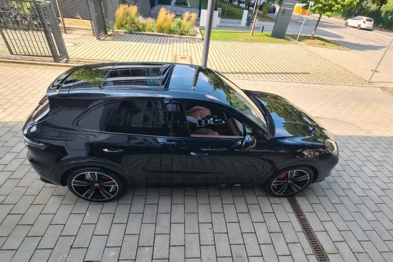 Porsche Cayenne din 2022 cu 45.000 km - oferta POR120677 - foto 3
