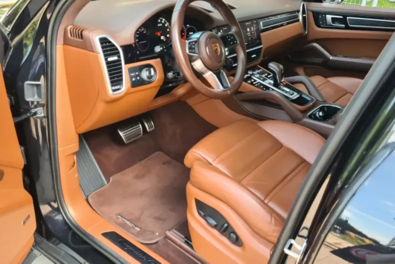 Porsche Cayenne din 2022 cu 45.000 km - oferta POR120677 - foto 8