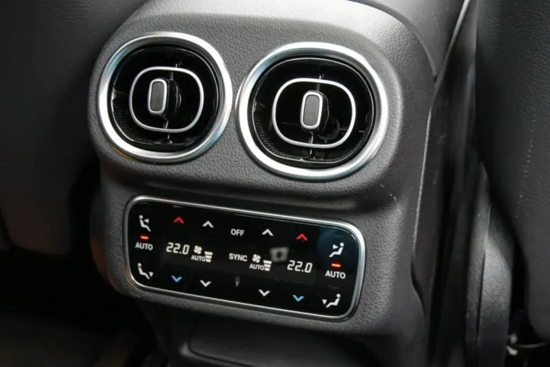 Mercedes-Benz GLC 300 din 2024 cu 19.990 km - oferta MER120683 - foto 15