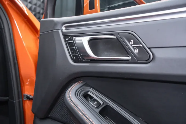 Porsche Macan din 2021 cu 33.609 km - oferta POR120687 - foto 26