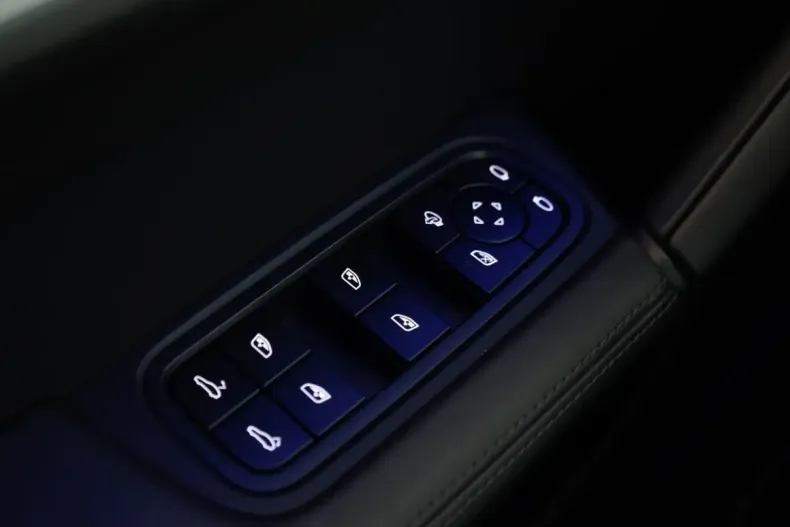 Porsche Cayenne din 2024 cu 27.100 km - oferta POR120691 - foto 21