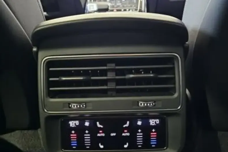 Audi Q8 din 2024 cu 27.180 km - oferta AUD120698 - foto 18