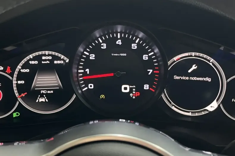 Porsche Cayenne din 2020 cu 79.980 km - oferta POR120704 - foto 26