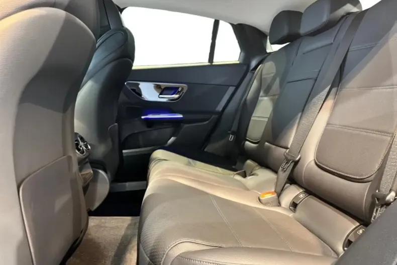 Mercedes-Benz GLC 300 din 2024 cu 13.398 km - oferta MER120708 - foto 7