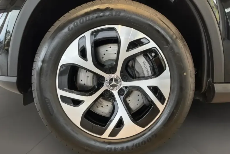 Mercedes-Benz GLC 300 din 2024 cu 13.398 km - oferta MER120708 - foto 8