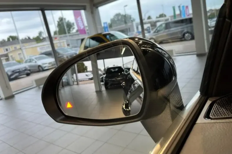 Mercedes-Benz GLC 300 din 2024 cu 13.398 km - oferta MER120708 - foto 16