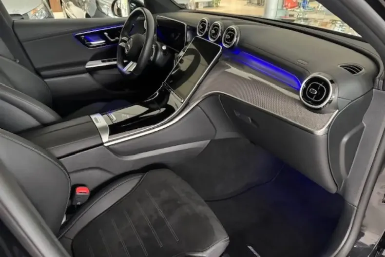 Mercedes-Benz GLC 300 din 2024 cu 13.298 km - oferta MER120712 - foto 10