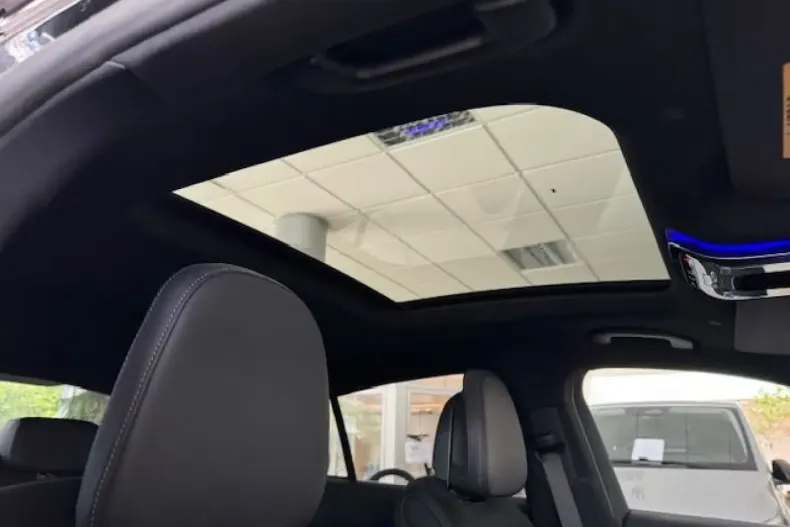 Mercedes-Benz GLC 300 din 2024 cu 13.298 km - oferta MER120712 - foto 18