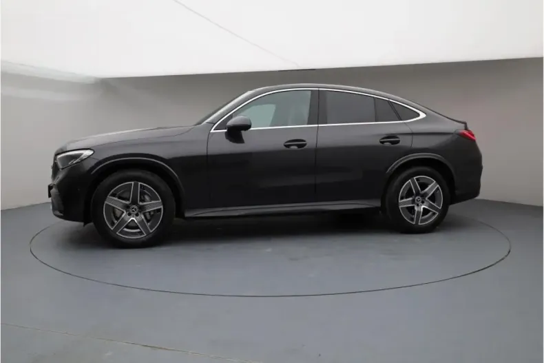 Mercedes-Benz GLC 300 din 2023 cu 20.000 km - oferta MER120713 - foto 2