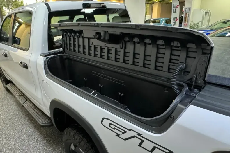 Dodge RAM din 2024 cu 8.966 km - oferta DOD120715 - foto 11