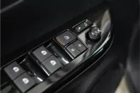 Toyota Hilux din 2024 cu 8.900 km - oferta TOY120717 - foto 9