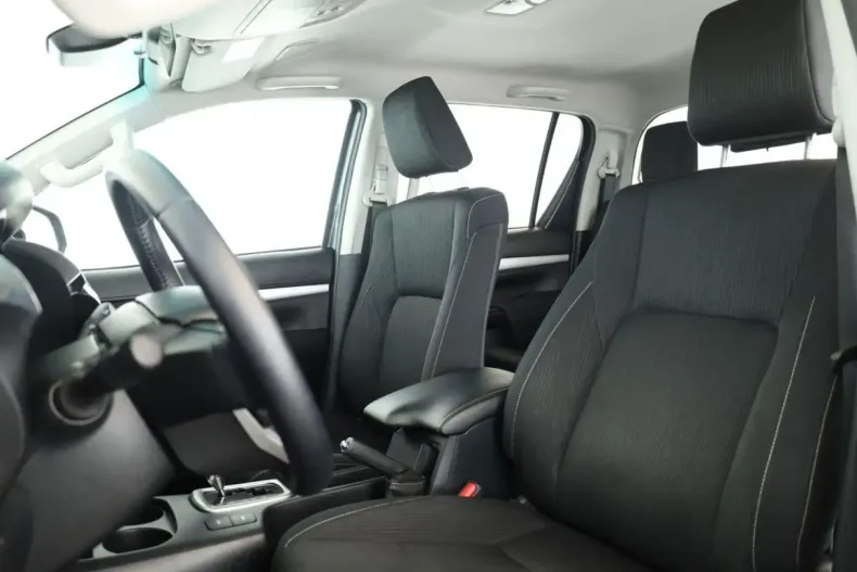 Toyota Hilux din 2024 cu 56.800 km - oferta TOY120719 - foto 14