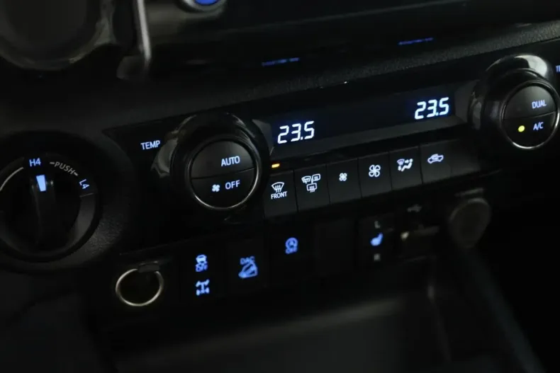 Toyota Hilux din 2024 cu 56.800 km - oferta TOY120719 - foto 20