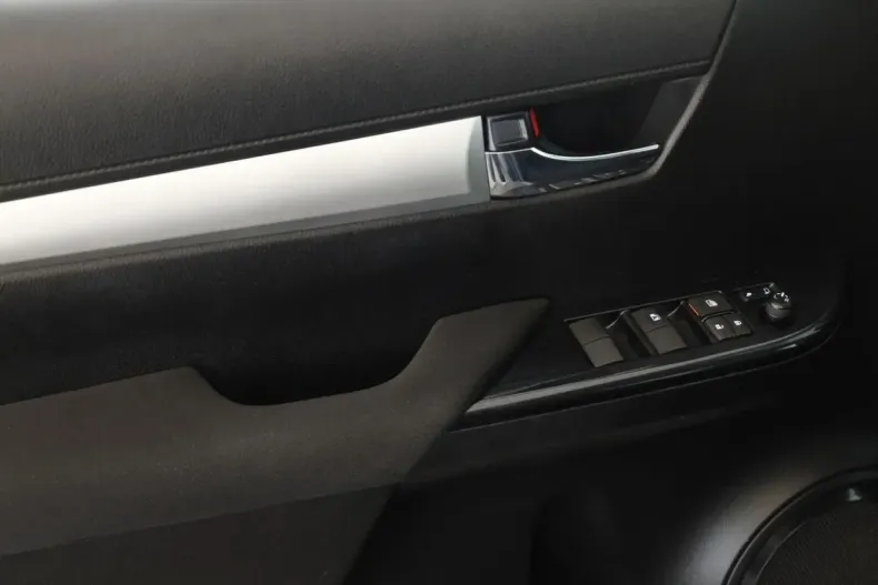 Toyota Hilux din 2024 cu 56.800 km - oferta TOY120719 - foto 23