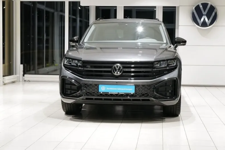 Volkswagen Touareg din 2024 cu 8.651 km - oferta VOL120720 - foto 4