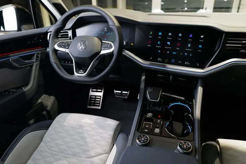 Volkswagen Touareg din 2024 cu 8.651 km - oferta VOL120720 - foto 20