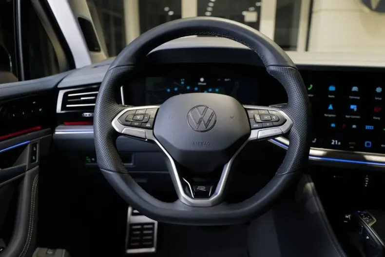 Volkswagen Touareg din 2024 cu 8.651 km - oferta VOL120720 - foto 23