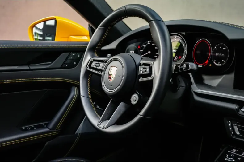 Porsche 911 din 2023 cu 7.135 km - oferta POR120726 - foto 17