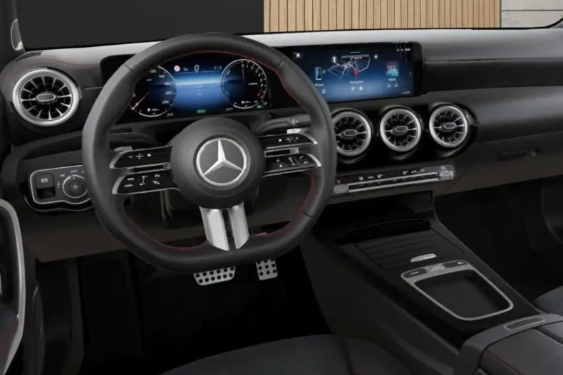 Mercedes-Benz CLA 250 din 2024 cu 22.000 km - oferta MER120730 - foto 12