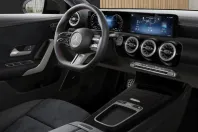 Mercedes-Benz CLA 250 din 2024 cu 22.000 km - oferta MER120730 - foto 13