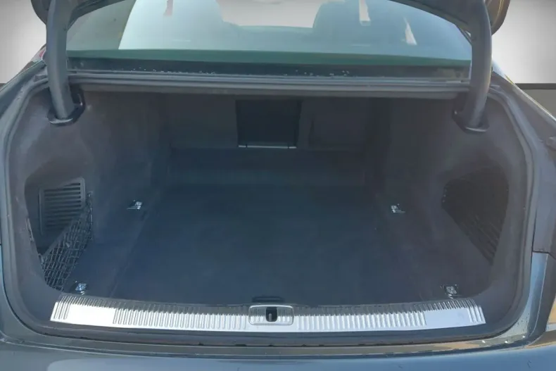 Audi A8 din 2022 cu 94.000 km - oferta AUD120734 - foto 13