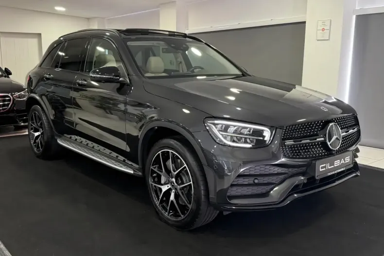 Mercedes-Benz GLC 300 din 2021 cu 32.613 km - oferta MER120761 - foto 4