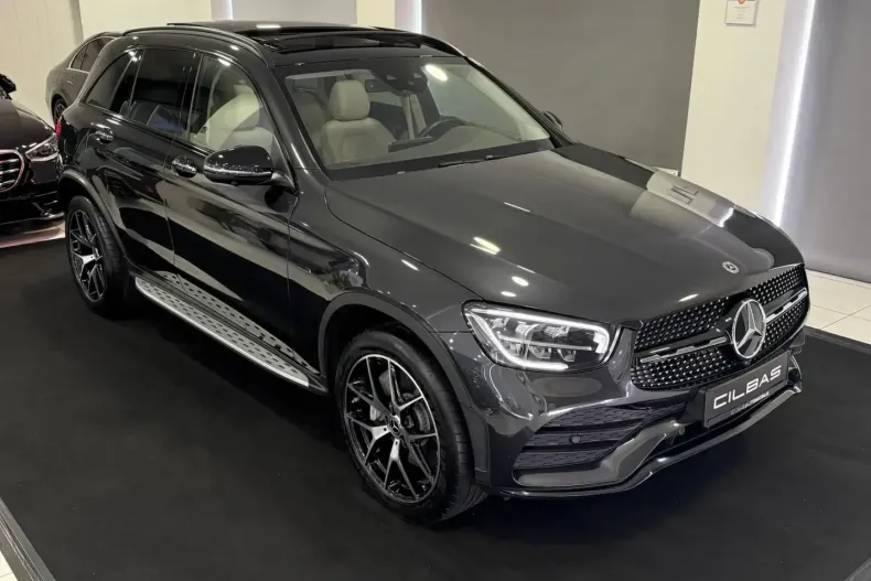 Mercedes-Benz GLC 300 din 2021 cu 32.613 km - oferta MER120761 - foto 5