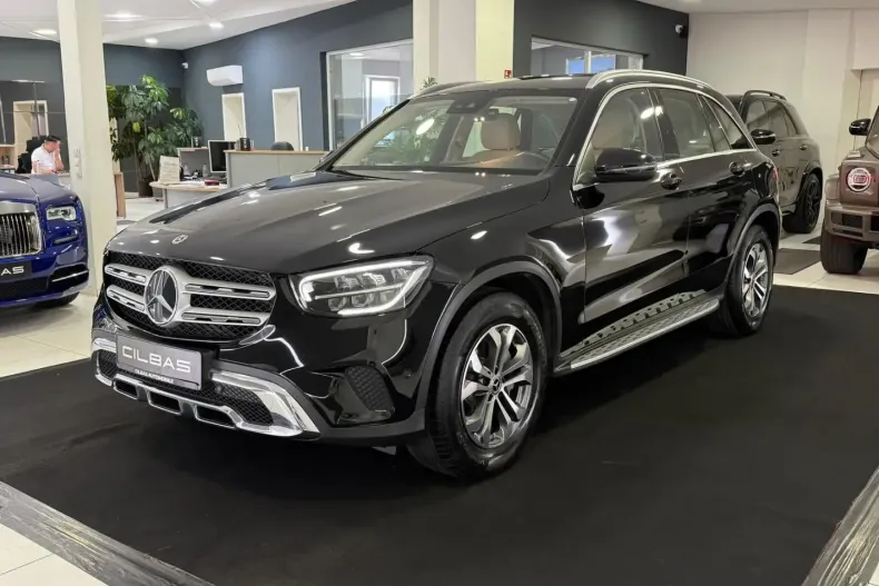 Mercedes-Benz GLC 300 din 2021 cu 89.006 km - oferta MER120762 - foto 2