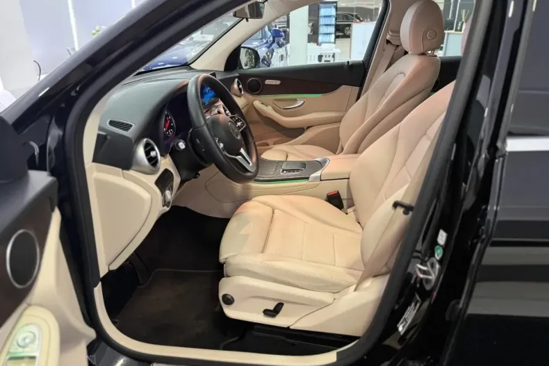 Mercedes-Benz GLC 300 din 2021 cu 89.006 km - oferta MER120762 - foto 15