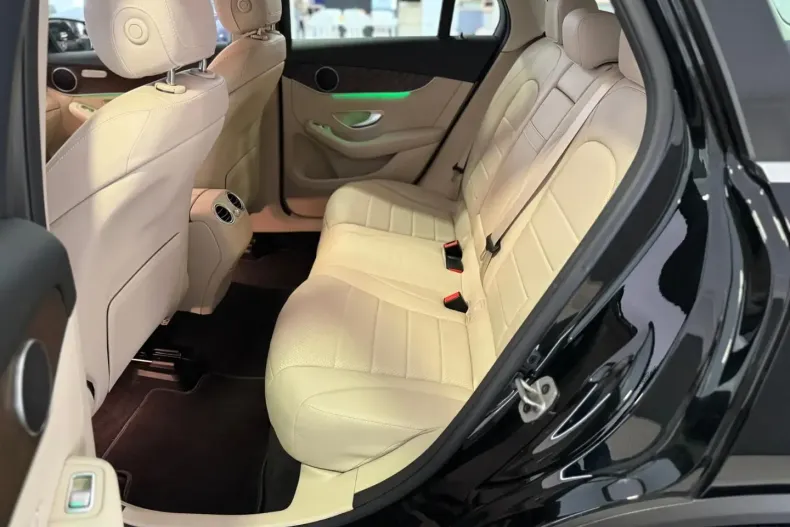 Mercedes-Benz GLC 300 din 2021 cu 89.006 km - oferta MER120762 - foto 19