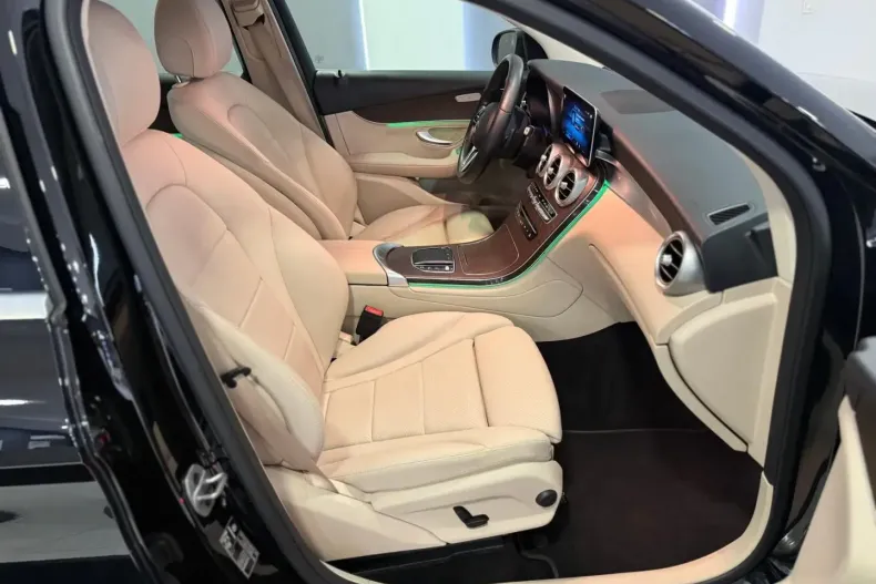 Mercedes-Benz GLC 300 din 2021 cu 89.006 km - oferta MER120762 - foto 27