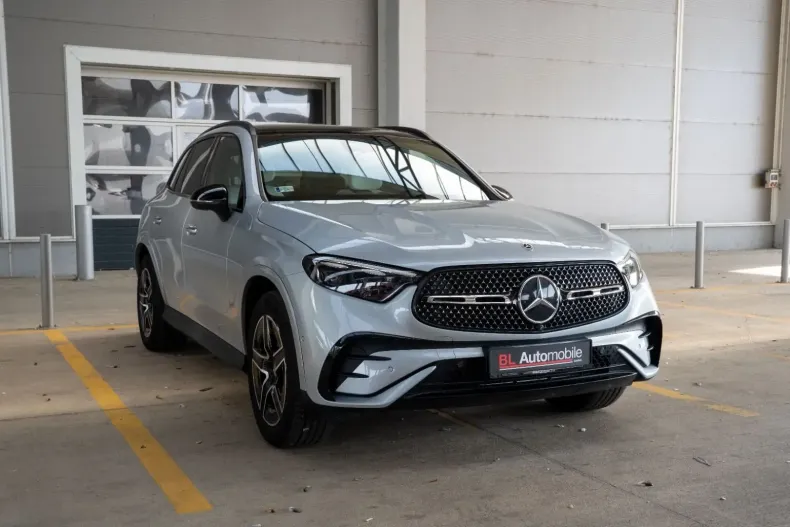 Mercedes-Benz GLC 300 din 2023 cu 29.800 km - oferta MER120765 - foto 3