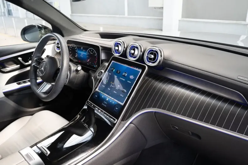 Mercedes-Benz GLC 300 din 2023 cu 29.800 km - oferta MER120765 - foto 13