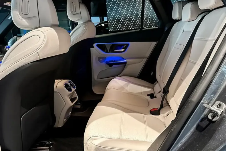 Mercedes-Benz GLC 200 din 2023 cu 30.900 km - oferta MER120766 - foto 14