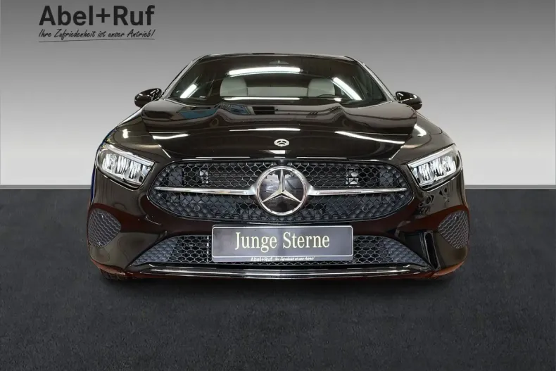 Mercedes-Benz A 180 din 2024 cu 6.463 km - oferta MER120797 - foto 2