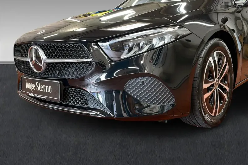 Mercedes-Benz A 180 din 2024 cu 6.463 km - oferta MER120797 - foto 3