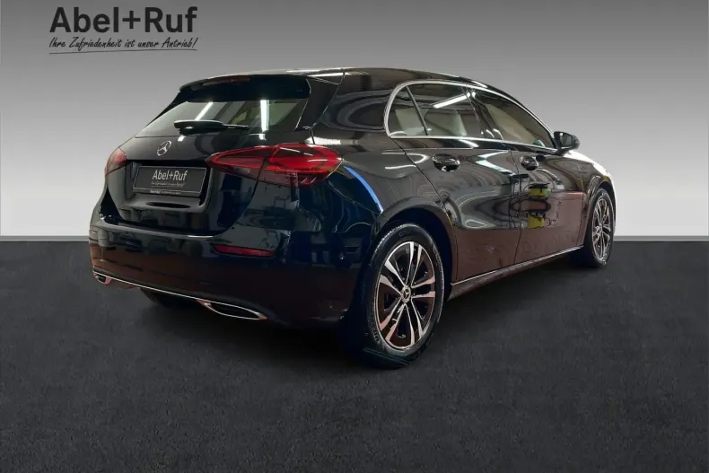 Mercedes-Benz A 180 din 2024 cu 6.463 km - oferta MER120797 - foto 7