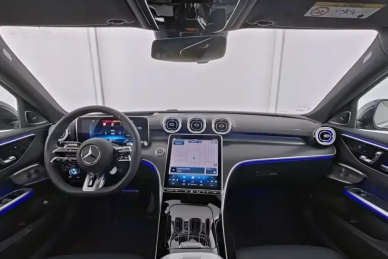 Mercedes-Benz C 43 AMG din 2024 cu 11.505 km - oferta MER120803 - foto 4