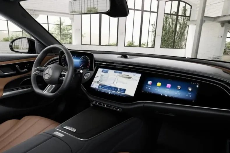 Mercedes-Benz E 450 din 2024 cu 26.933 km - oferta MER120804 - foto 7