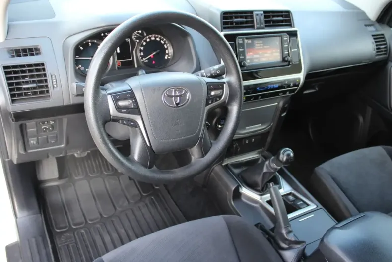 Toyota Land Cruiser din 2023 cu 35.950 km - oferta TOY120809 - foto 7