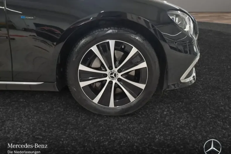 Mercedes-Benz E 300 din 2021 cu 43.197 km - oferta MER120811 - foto 3