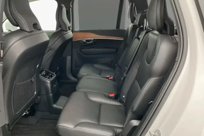 Volvo XC90 din 2022 cu 55.799 km - oferta VOL120815 - foto 5