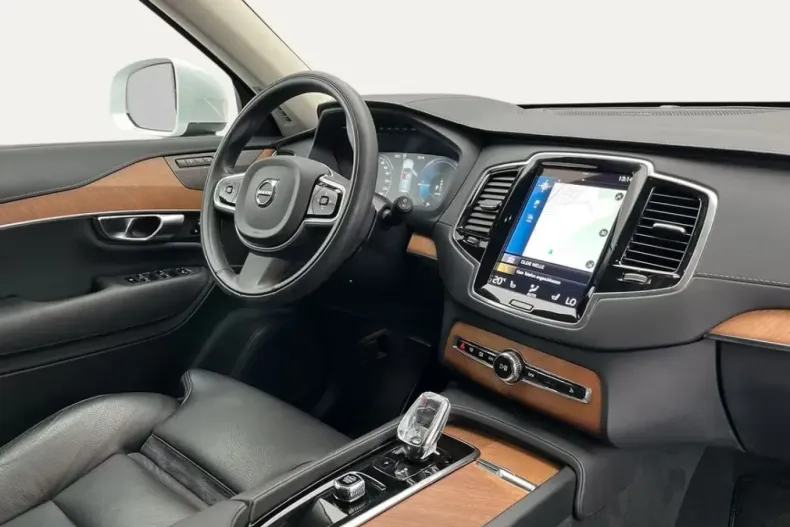 Volvo XC90 din 2022 cu 55.799 km - oferta VOL120815 - foto 6