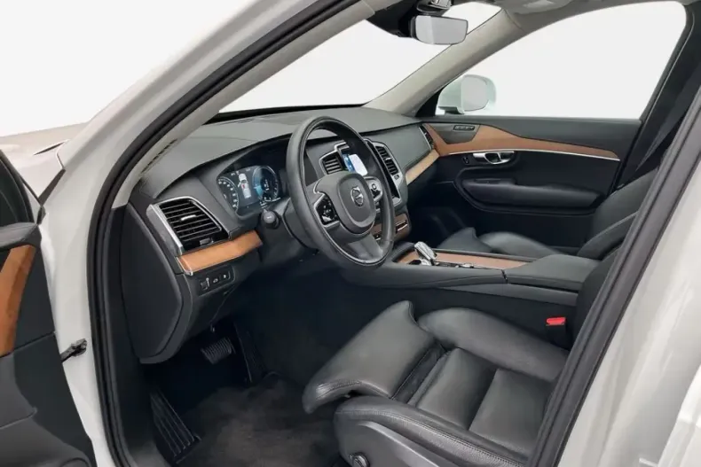 Volvo XC90 din 2022 cu 55.799 km - oferta VOL120815 - foto 9