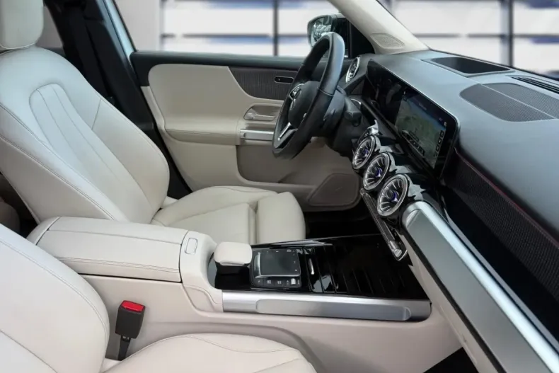 Mercedes-Benz GLB 220 din 2022 cu 45.977 km - oferta MER120821 - foto 12