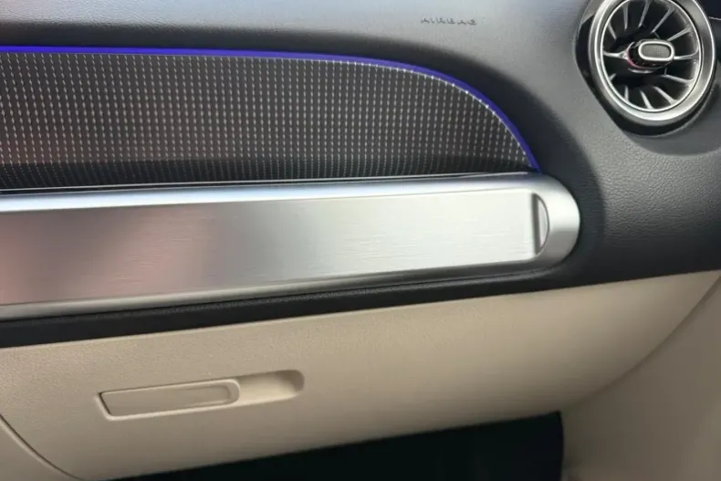 Mercedes-Benz GLB 220 din 2022 cu 45.977 km - oferta MER120821 - foto 16