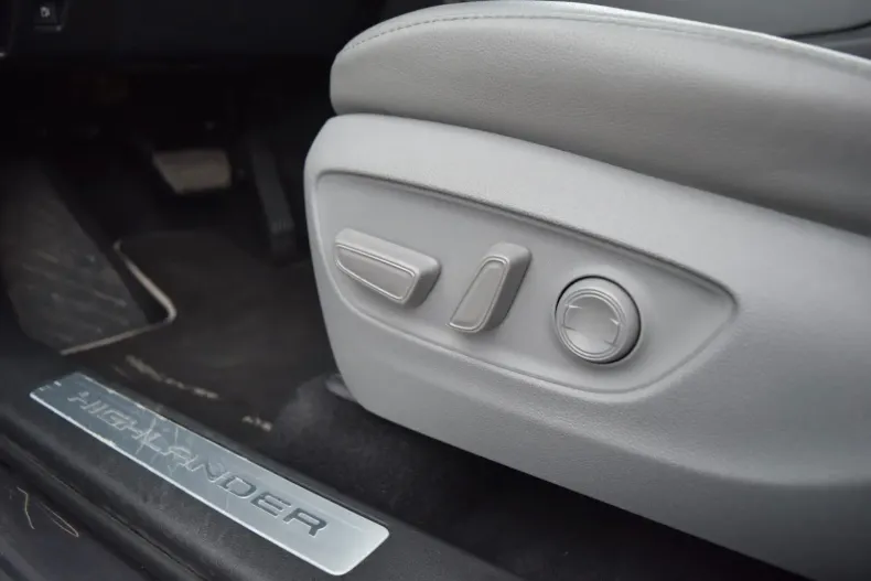 Toyota Highlander din 2022 cu 79.154 km - oferta TOY120822 - foto 9