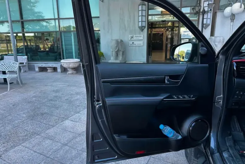 Toyota Hilux din 2024 cu 40.586 km - oferta TOY120824 - foto 10