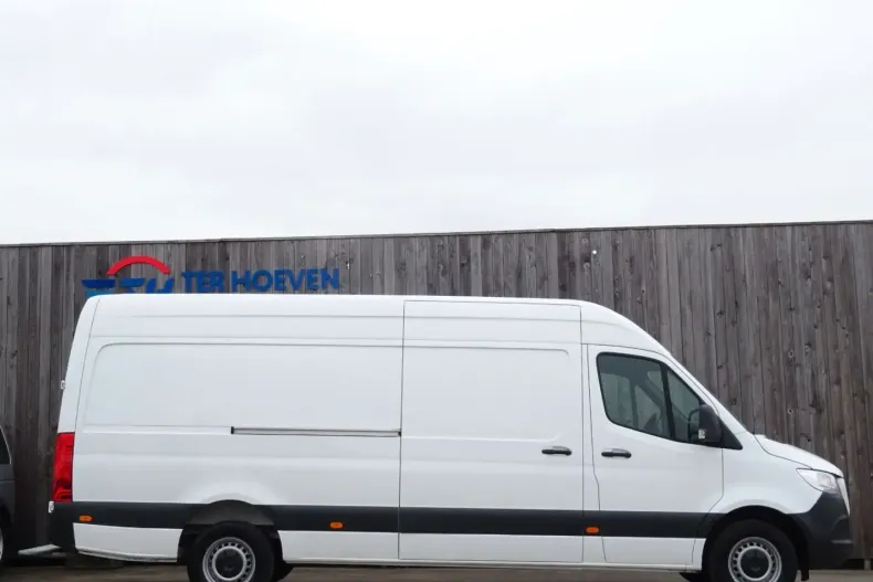 Mercedes-Benz Sprinter din 2021 cu 76.168 km - oferta MER120825 - foto 4